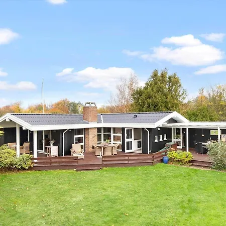 1660-tisvilde-iglekaervej-35 Vejby Strand